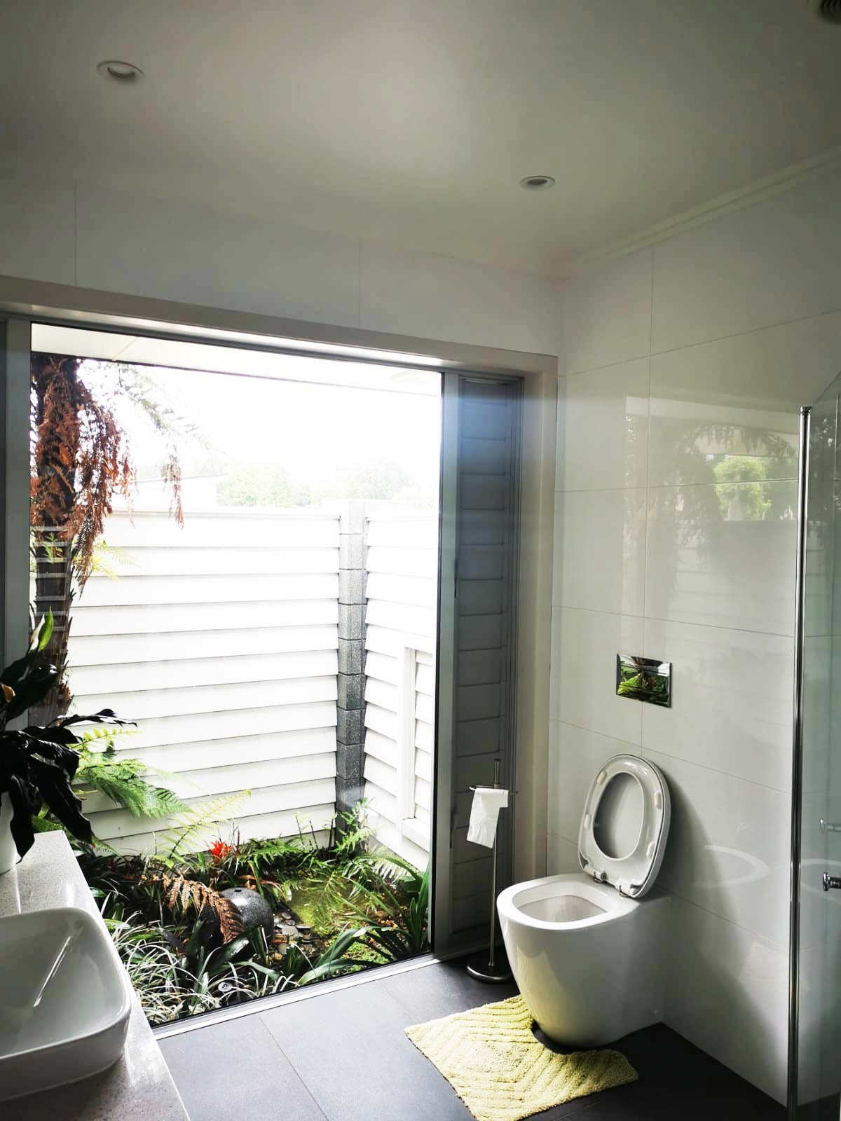 renovation - BATHROOM painting project by Esto Painters